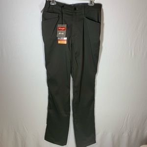 Wrangler Outdoor Pants Green Size 32x34 NWT